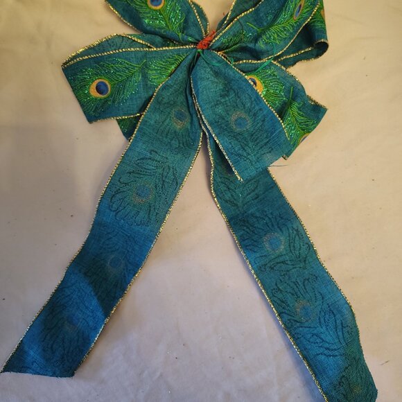 Lot of 9 Peacock Patterned Bows In Gold, Blue, And Purple Colors - Picture 4 of 5